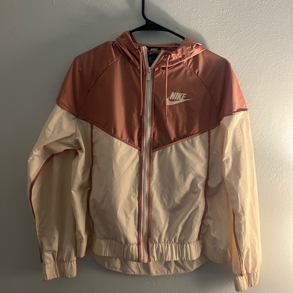 Pink Nike Windbreaker. Woman’s M